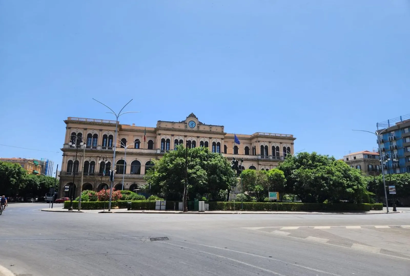 Mangano Suites Palermo Pensión